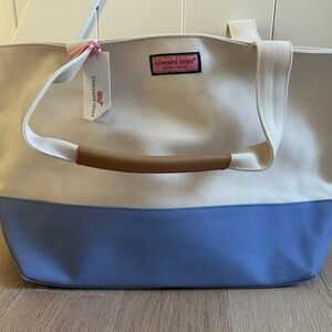 NWT vineyard vines tote